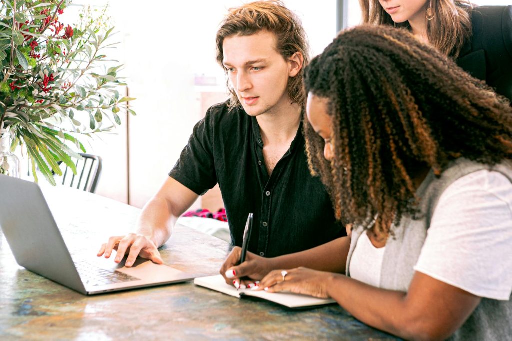 Melhores Vagas de Emprego Disponíveis no Reino Unido